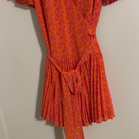 ALEXIS for Target orange and pink floral flutter sleeve pleated wrap dress XS - Picture 3 of 6